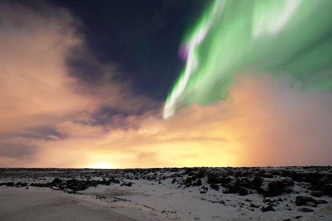 Northern Lights - Small Group Tour From Reykjavik - Considerations for Choosing the Right Tour Guide