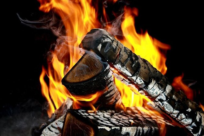 Northern Lights Snowmobile Hunt - Price and Inclusions