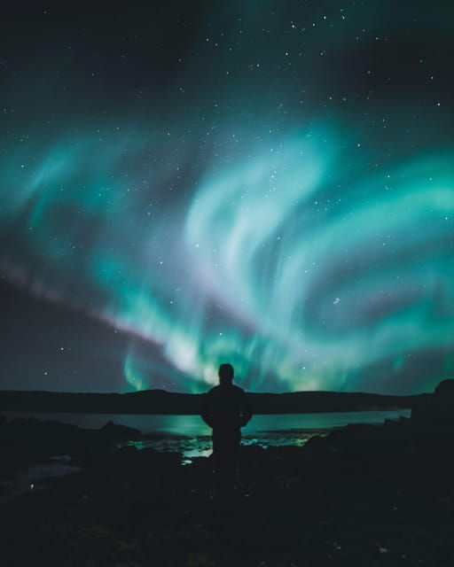 Northern Lights Tour With Campfire, Snacks and Videos - Good To Know