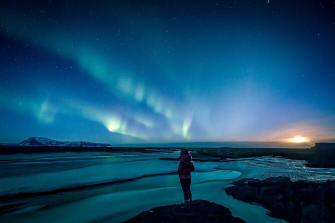 Northern Lights Tour With Icelandic Snacks and Hot Chocolate - Cancellation Policy