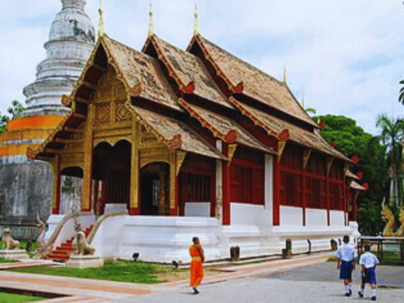 Northern Wonders: Temples & Doi Suthep Tour With Driver - Wat Phra Singh