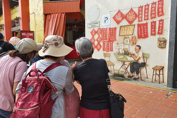 Nostalgic Chinatown of Singapore - Immersive Walking Tour Experience in Chinatown