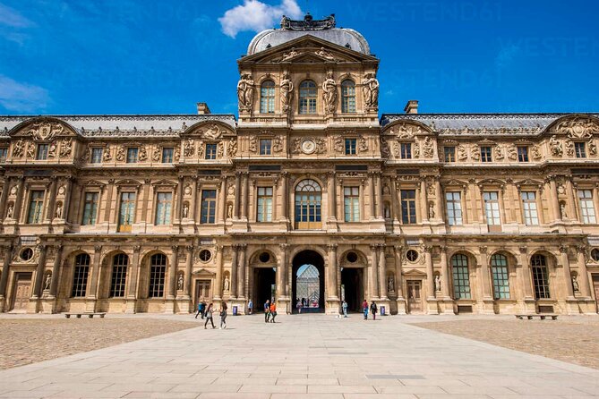 Notre Dame and City Center of Paris With Local Guide - Meeting Point