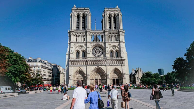 Notre Dame Cathedral :Reserved Access, Cruise & Outside Tour - Exploring Notre-Dame: The Inside Experience