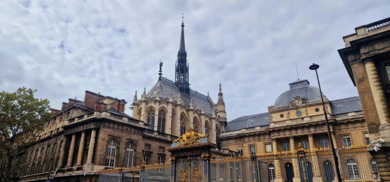 Notre-Dame Outdoor Tour with Pastry & Sainte-Chapelle Entry - Discover the Charm of Paris’s Medieval Past with the Notre-Dame Outdoor Tour