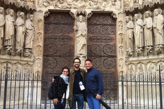 Notre Dame Quartier & Ile De La Cité Private 2-Hour Walking Tour in Paris - Common Questions