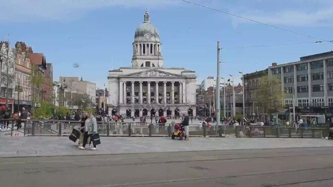 Nottingham: Hidden Gems Game and Big Britain Quiz Tour App - Exciting Big Britain Quiz Tour App