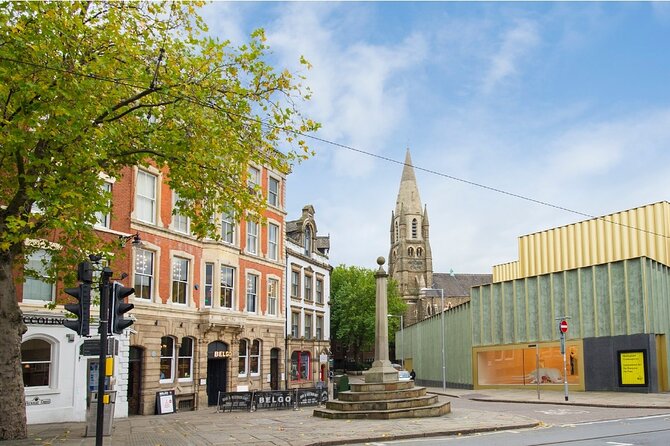 Nottingham: Self Guided Walking Tour & Interactive Treasure Hunt - What to Expect During the Tour