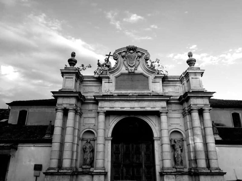 NOTTURNO AL MANICOMIO DI COLLEGNO - An In-Depth Look at the Tour Experience