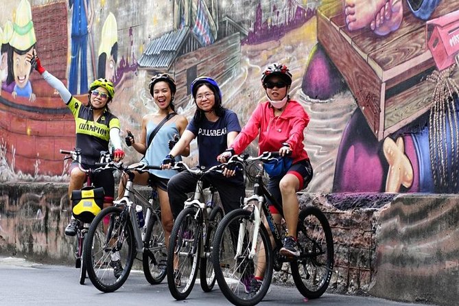 NR-06 Ride to Enjoy Variety of Thai Foods in Local Famous Market - Must-Try Thai Dishes