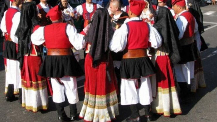 Nuoro: Lesson of Traditional Sardinian Dances - Good To Know