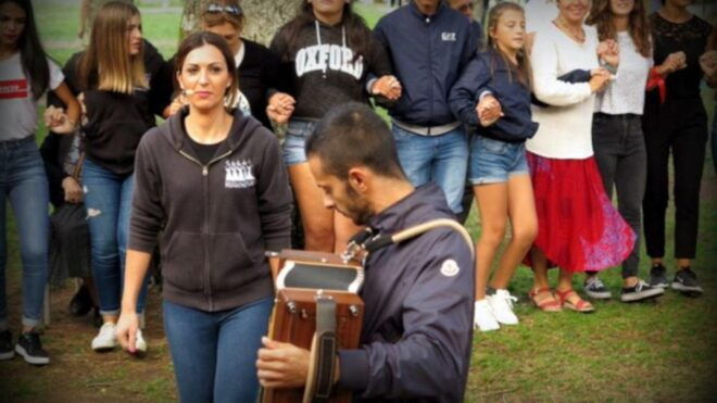 Nuoro: Lesson of Traditional Sardinian Dances - Includes