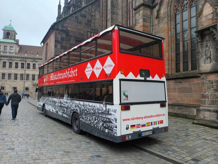 Nuremberg: Alte Stadt Geführte Tour Mit Dem Bus - Booking and Logistics