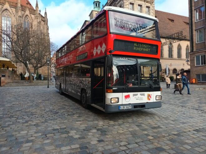 Nuremberg: Alte Stadt Geführte Tour Mit Dem Bus - Common Questions
