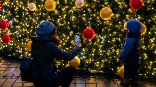 Nuremberg: Christmas Market Magic With a Local - Small Group Experience for Intimate Atmosphere