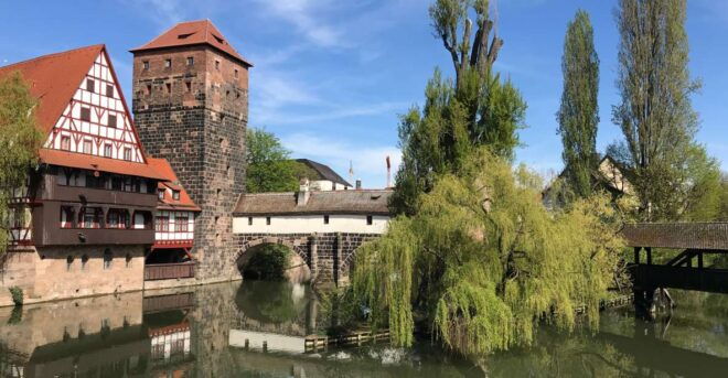Nuremberg: City Highlights and Culinary Tour With Tastings - Historical Buildings and Landmarks