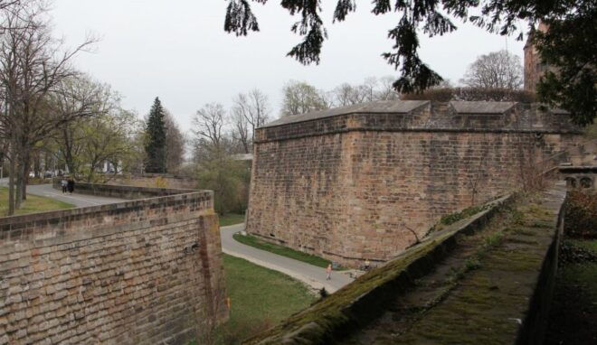 Nuremberg: Defensive Corridors in the City Wall - Weapons and Defense Strategies