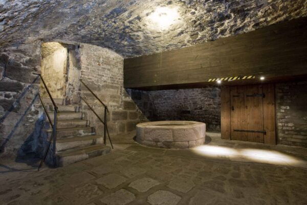 Nuremberg: Medieval Dungeons Guided Tour - Review and Rating