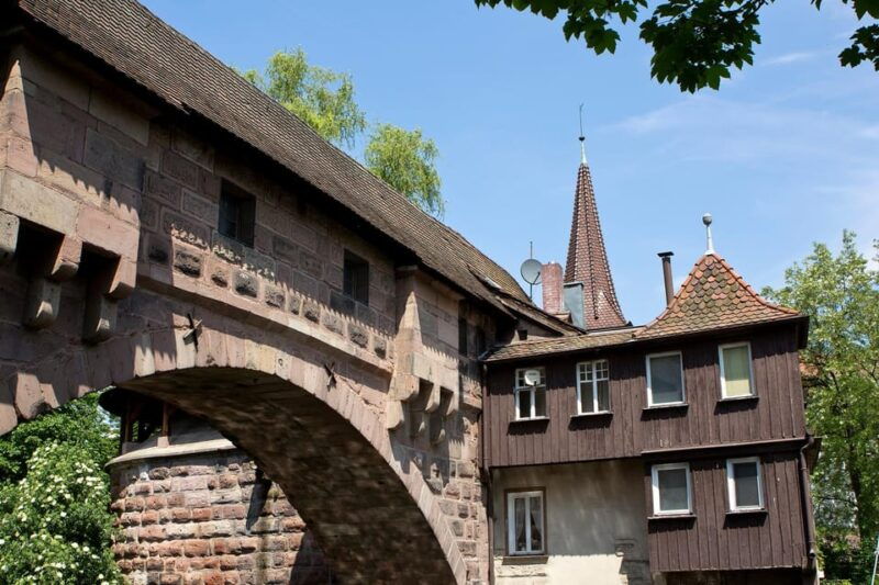 Nuremberg: The Old Town in Evening Light - IN GERMAN - FAQ