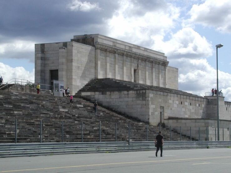 Nuremberg: WWII Tour, Courtroom 600 and 3rd Reich Sites - Highlights of the Tour