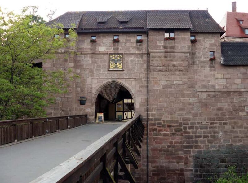 Nuremberg's Medieval Old Town: A Tour with a Local Guide - Exploring Nuremberg’s Medieval Old Town: A Guided Tour with a Local