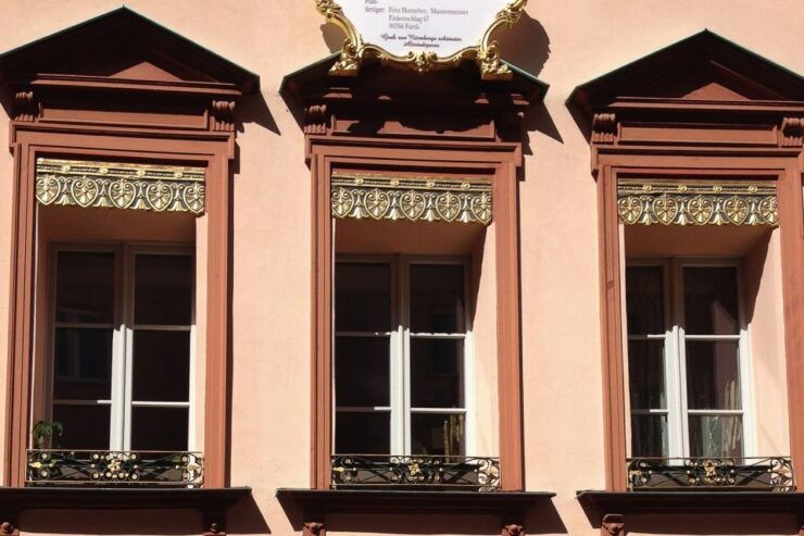 Nürnberg Oldtown: Smartphone Scavenger Hunt Sightseeing Tour - Audio Guide Details