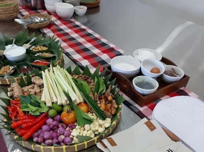 Nusa dua: Balinese Cooking Class with Herb Garden Visit - An In-Depth Look at the Experience