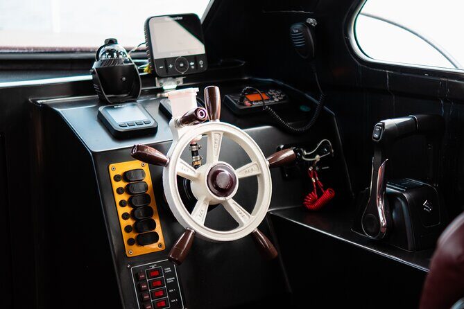 Nusa Islands Eight Hour Tour Experience - Transportation and Group Size