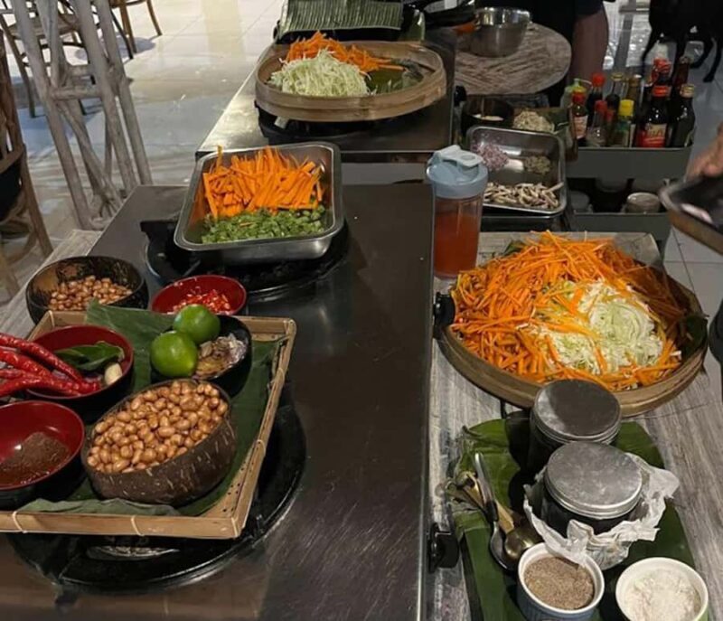 Nusa Lembongan: Balinese Cooking Class with Lunch - Exploring the Cooking Class in Nusa Lembongan