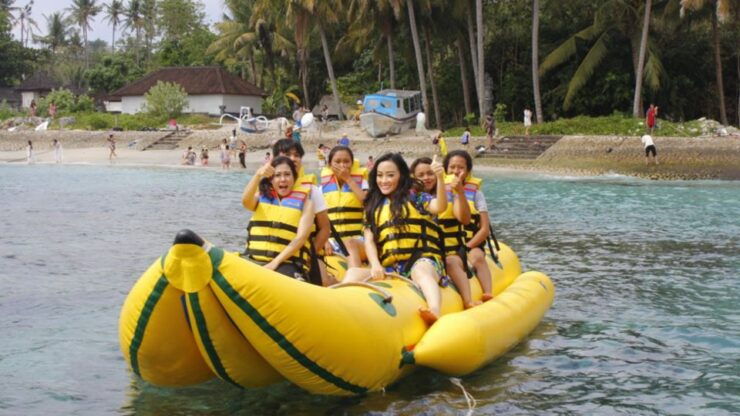 Nusa Penida: Banana Boat Adventure Experience - Booking and Logistics