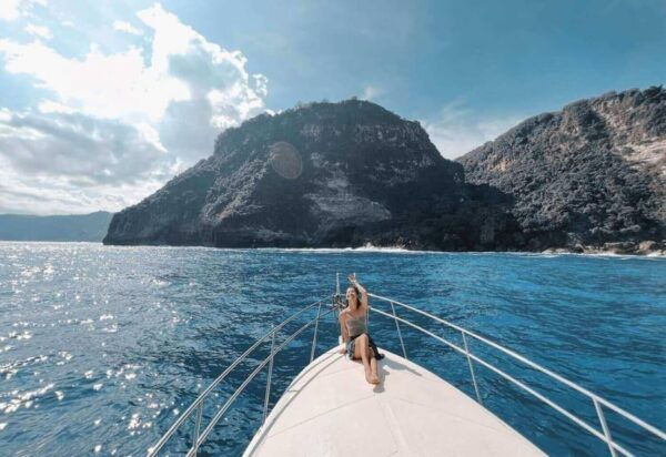 Nusa Penida: Private West Tour and Snorkeling With Manta Ray - Local Attractions