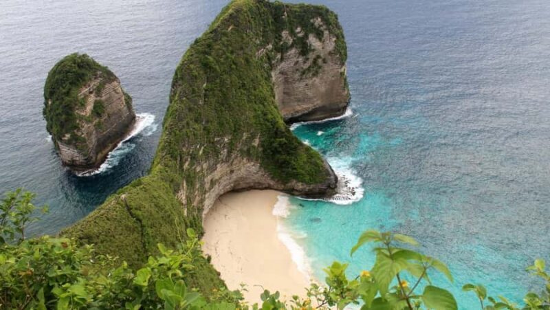 Nusa Penida: West and East Full-Day Tour with Guide - Exploring Nusa Penida in One Day: What to Expect