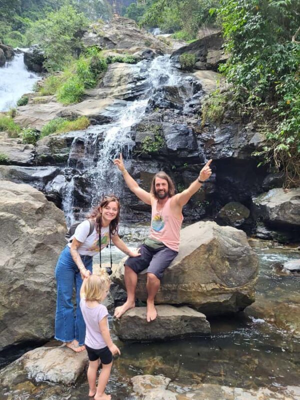 Nuwara Eliya Highlights: Tea, Coffee & Waterfalls - FAQ