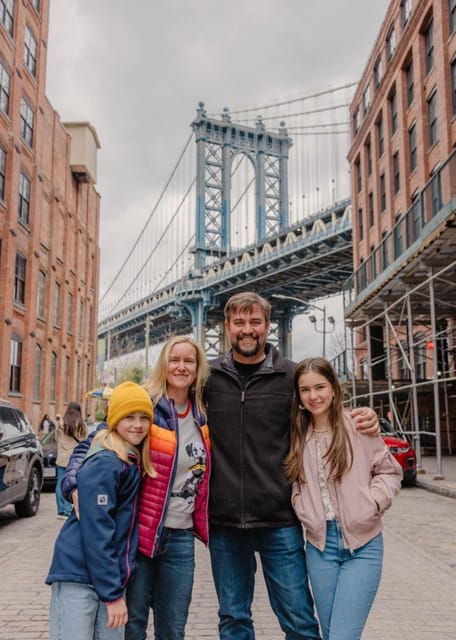 Ny: Guided Tour of Brooklyn & DUMBO With Chocolate Tasting - Experience Features