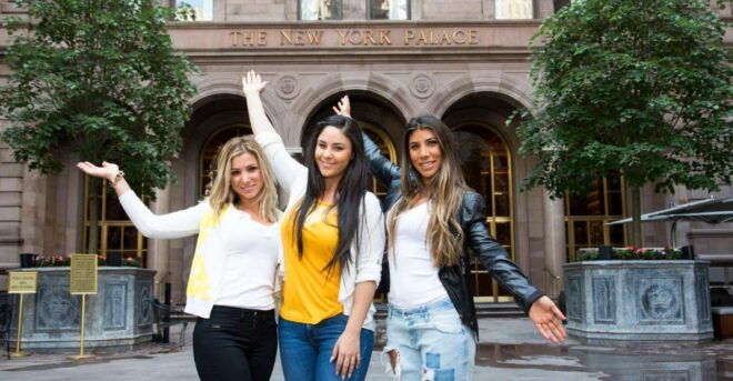 NYC: 3-Hour Gossip Girl Sites Bus Tour (On Location Tours) - The Sum Up