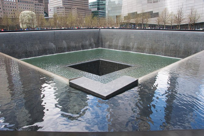 NYC 9/11 Memorial, Lower Manhattan Guided Walking Tour  - New York City - Inclusions