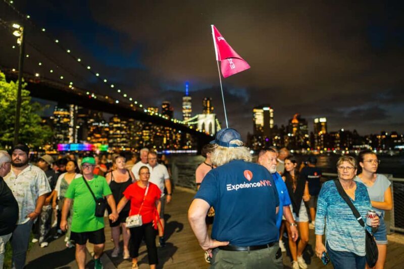 NYC at Night: 3-Hour Luxury Bus Tour of Top Highlights - The Itinerary: From Midtown to Brooklyn