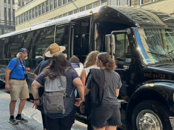 NYC: Best of New York in Half-Day Bus Tour - Exploring Vibrant Neighborhoods