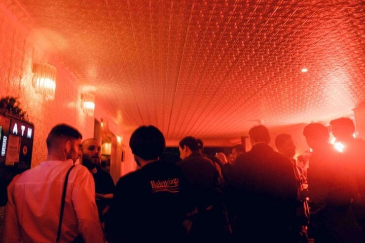NYC: Brooklyn Nightlife Pub Crawl - Experience the Vibrant Williamsburg Nightlife