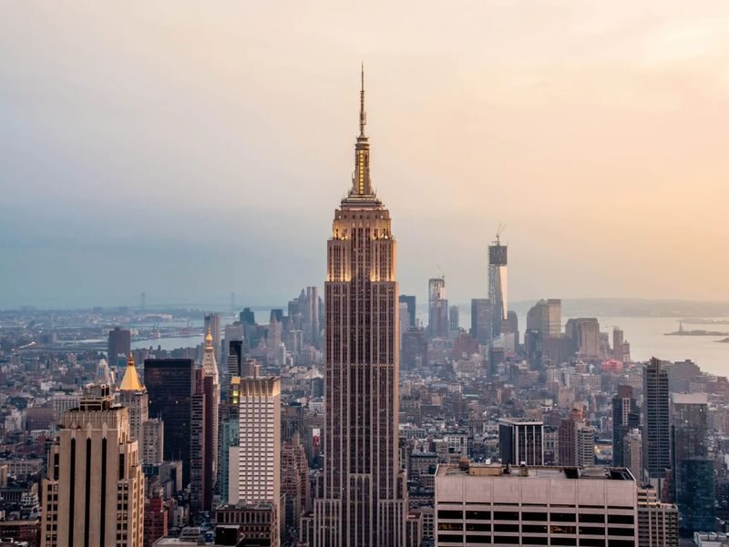 NYC Bundle: Empire State, Big Bus Tour, and Circle Line Cruise - Put the 48-hour Big Bus pass to work