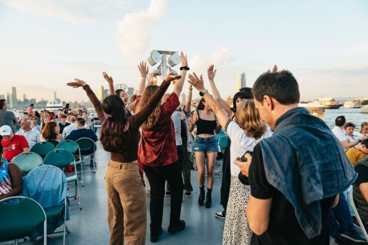 NYC: Circle Line July 4th Fireworks All-Inclusive Cruise - Experience Highlights