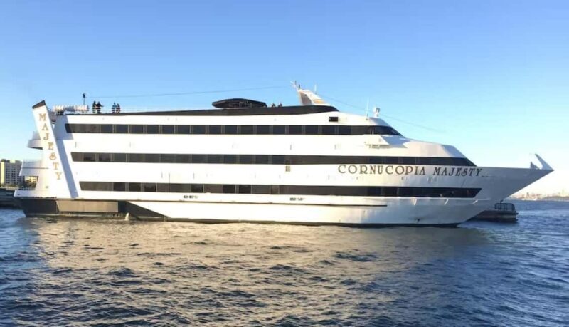 NYC: Cornucopia Majesty New Year's Eve Party Cruise - The Experience in Detail