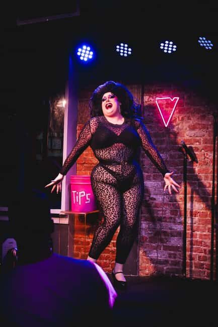 NYC: Fabulous Drag Night Out with a Drag Queen - Authenticity and Unique Insights from Reviews