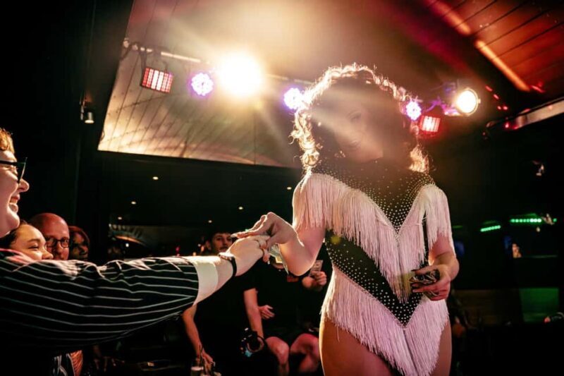 NYC: Fabulous Drag Night Out with a Drag Queen - FAQ