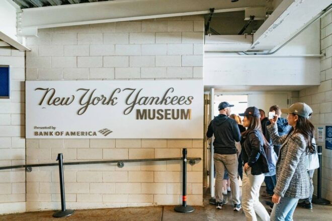 NYC: Harlem and Bronx Day Tour With Yankees Baseball Game - Hip Hop Museum Visit