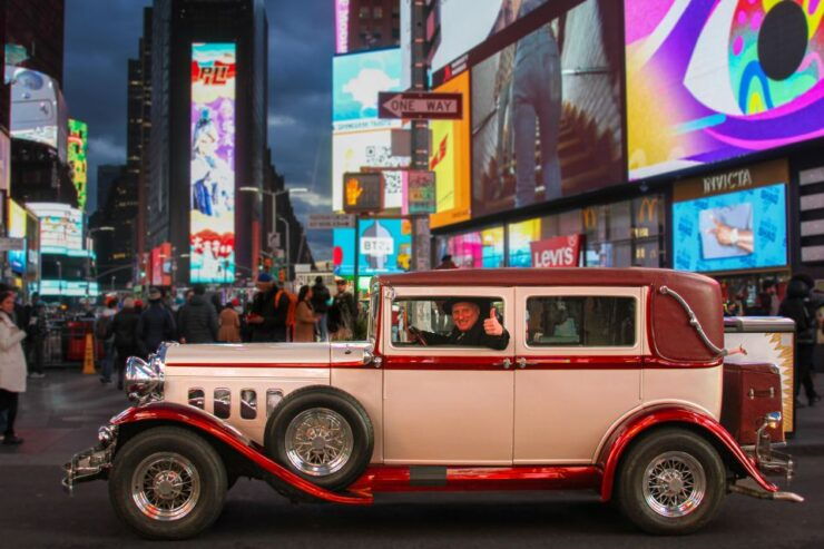 NYC: Highlights of Manhattan Tour in a Classic Car - Activity Details