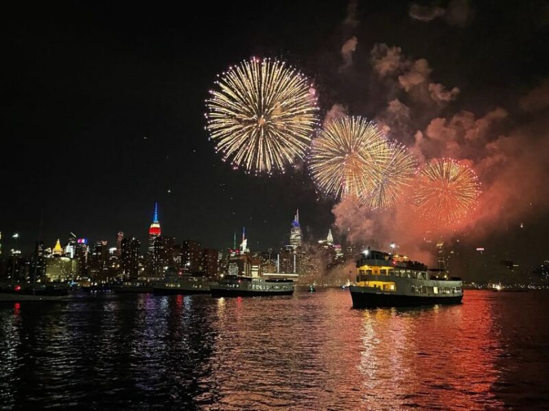 NYC: July 4th Fireworks Cruise with Gourmet Hors Doeuvres - FAQ