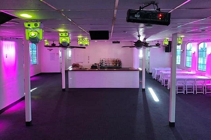 NYC Liberty Belle Family Fireworks New Year's Eve Cruise - FAQ