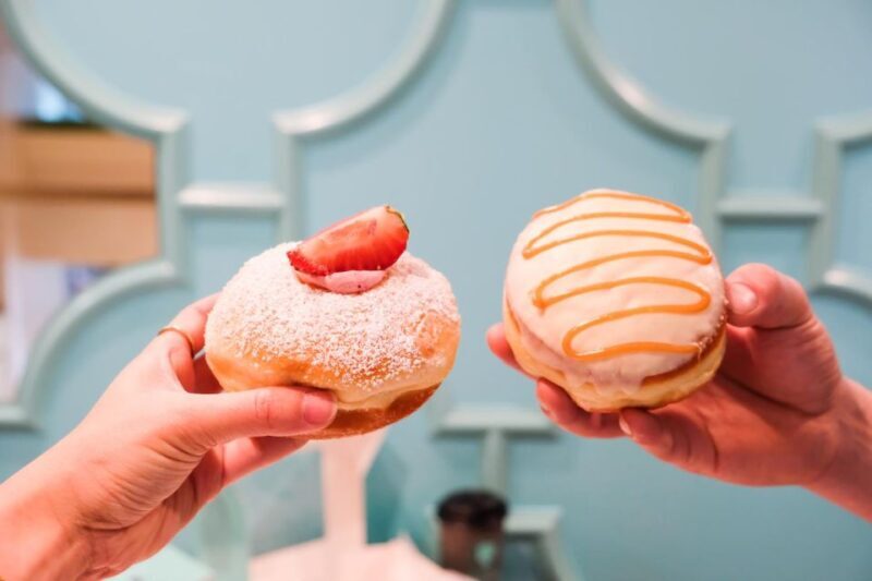 NYC: Midtown Holiday Donut and Hot Chocolate Adventure - FAQ  