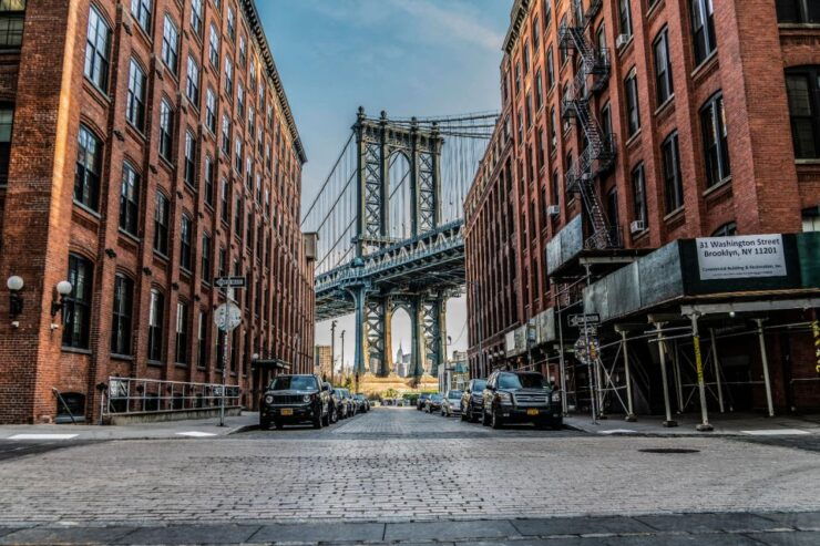 NYC: Midtown Manhattan and Brooklyn Self-Guided Audio Tour - Tour Experience